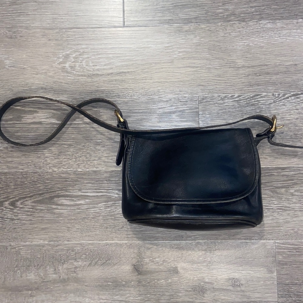 Vintage coach crossbody